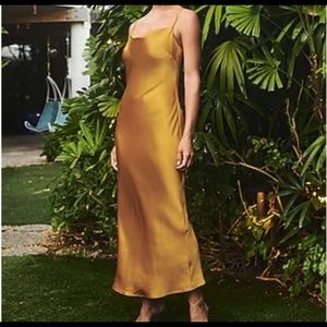 NWOT Express Women’s Midi Dress Gold XS